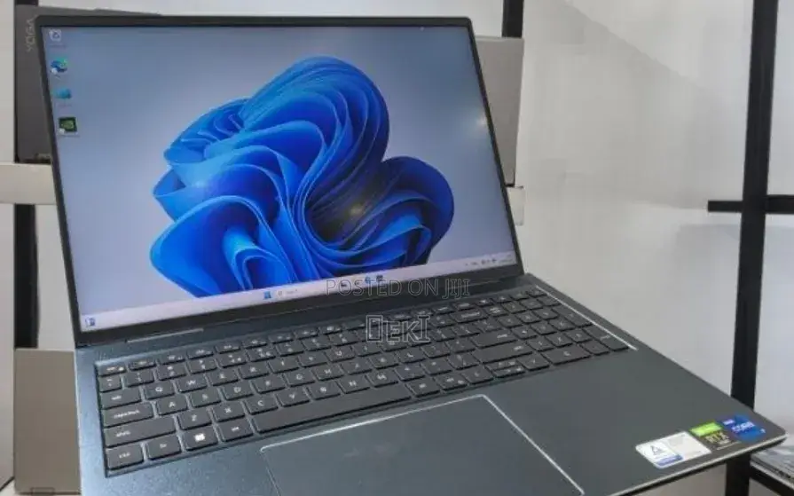 New Laptop Dell Inspiron 15 16GB Intel Core i7 SSD 512GB