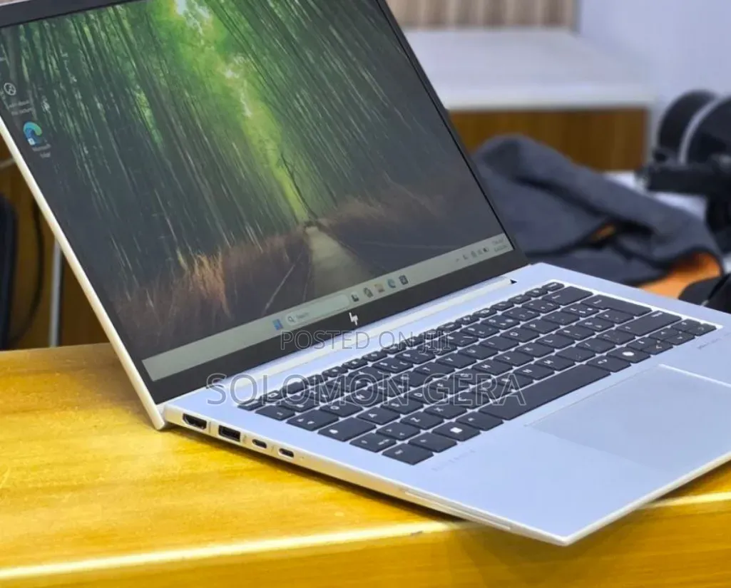 New Laptop HP EliteBook 840 G11 16GB Intel Core Ultra 7 SSD 512GB