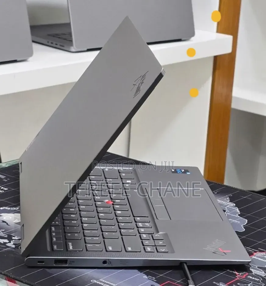 New Laptop Lenovo ThinkPad X1 Yoga 16GB Intel Core i5 SSD 512GB