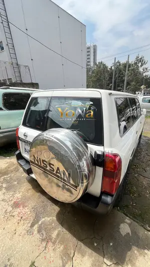 Nissan Patrol 2008 White