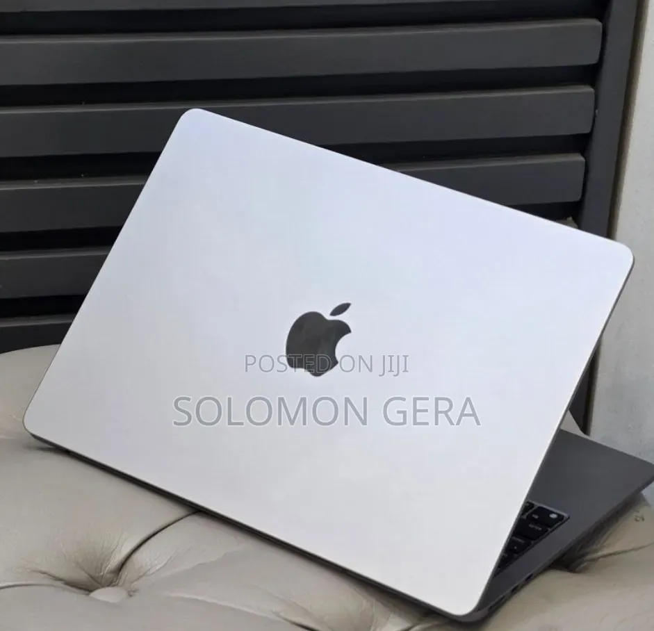 New Laptop Apple MacBook Air 2022 M2 8GB Apple M2 SSD 256GB
