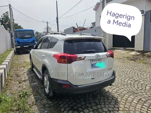 Toyota RAV4 2015 White