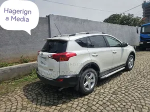 Toyota RAV4 2015 White