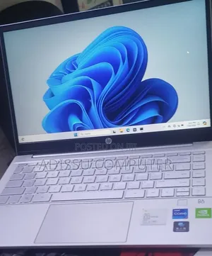 New Laptop HP OmniStudio X All-in-One 16GB Intel Core i7 SSD 512GB
