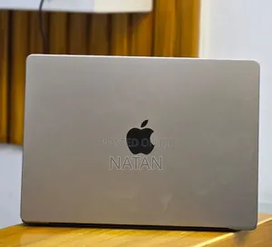 New Laptop Apple MacBook Pro 2021 M1 32GB Apple M1 Pro SSD 512GB