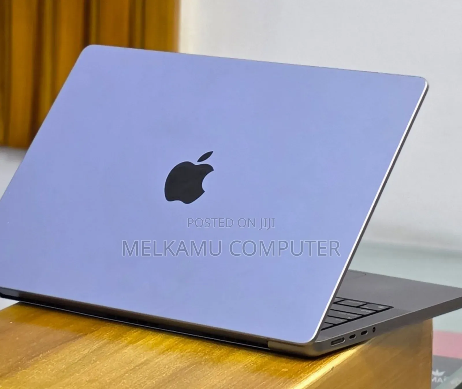 New Laptop Apple MacBook Pro 2020 M1 16GB Apple M1 SSD 512GB