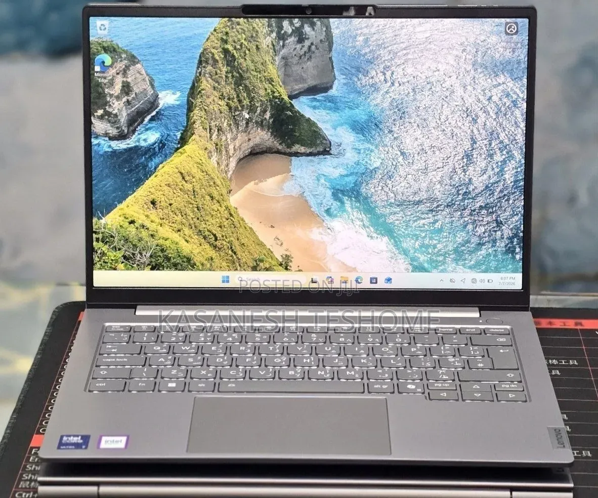 New Laptop Lenovo ThinkPad X1 Carbon 16GB Intel Core Ultra 7 SSD 512GB