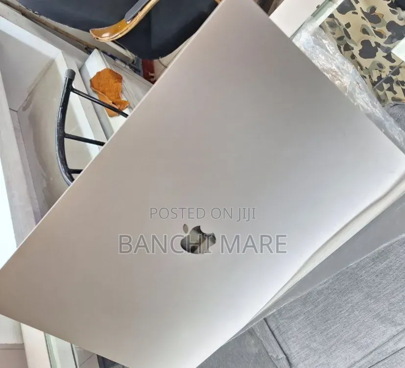New Laptop Apple MacBook Pro 2019 32GB Intel Core i9 SSD 1T