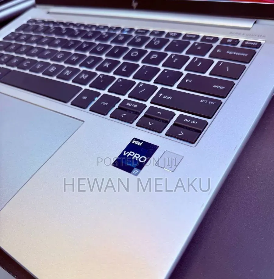 New Laptop HP EliteBook 840 G10 16GB Intel Core i7 SSD 512GB