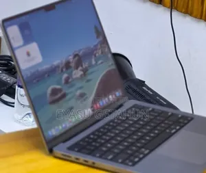 New Laptop Apple MacBook Pro 2021 M1 16GB Apple M1 Pro SSD 512GB