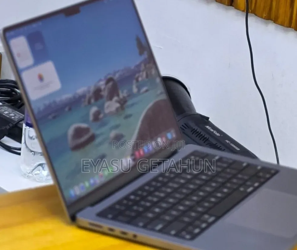 New Laptop Apple MacBook Pro 2021 M1 16GB Apple M1 Pro SSD 512GB