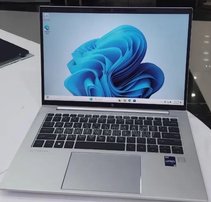 New Laptop HP EliteBook 840 G10 16GB Intel Core i7 SSD 512GB