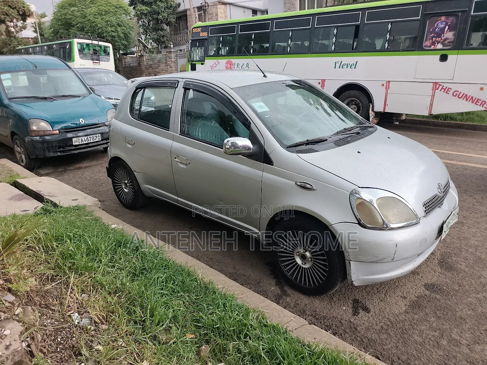 Toyota Vitz 1.0 FWD 5dr 2000 Silver