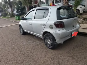 Toyota Vitz 1.0 FWD 5dr 2000 Silver