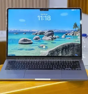 New Laptop Apple MacBook Air 2022 M2 8GB Apple M2 SSD 256GB