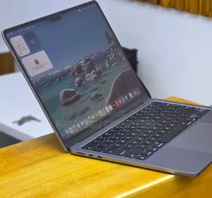 New Laptop Apple MacBook Air 2022 M2 8GB Apple M2 SSD 256GB