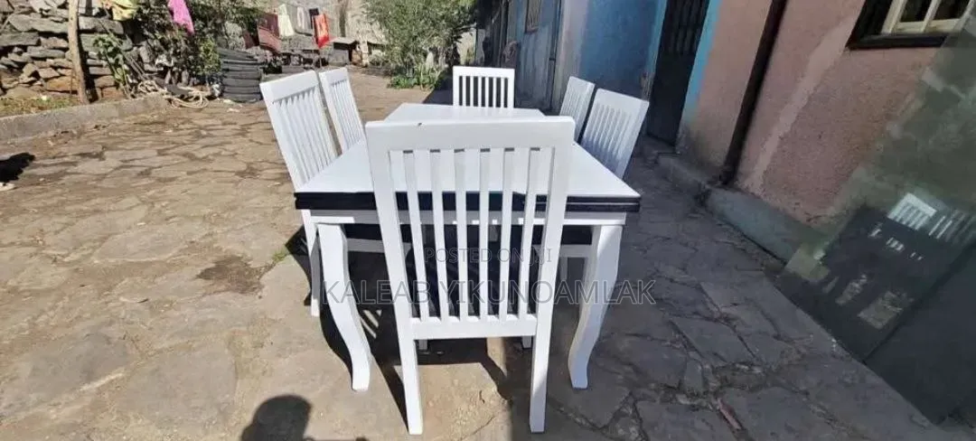Dinning Table
