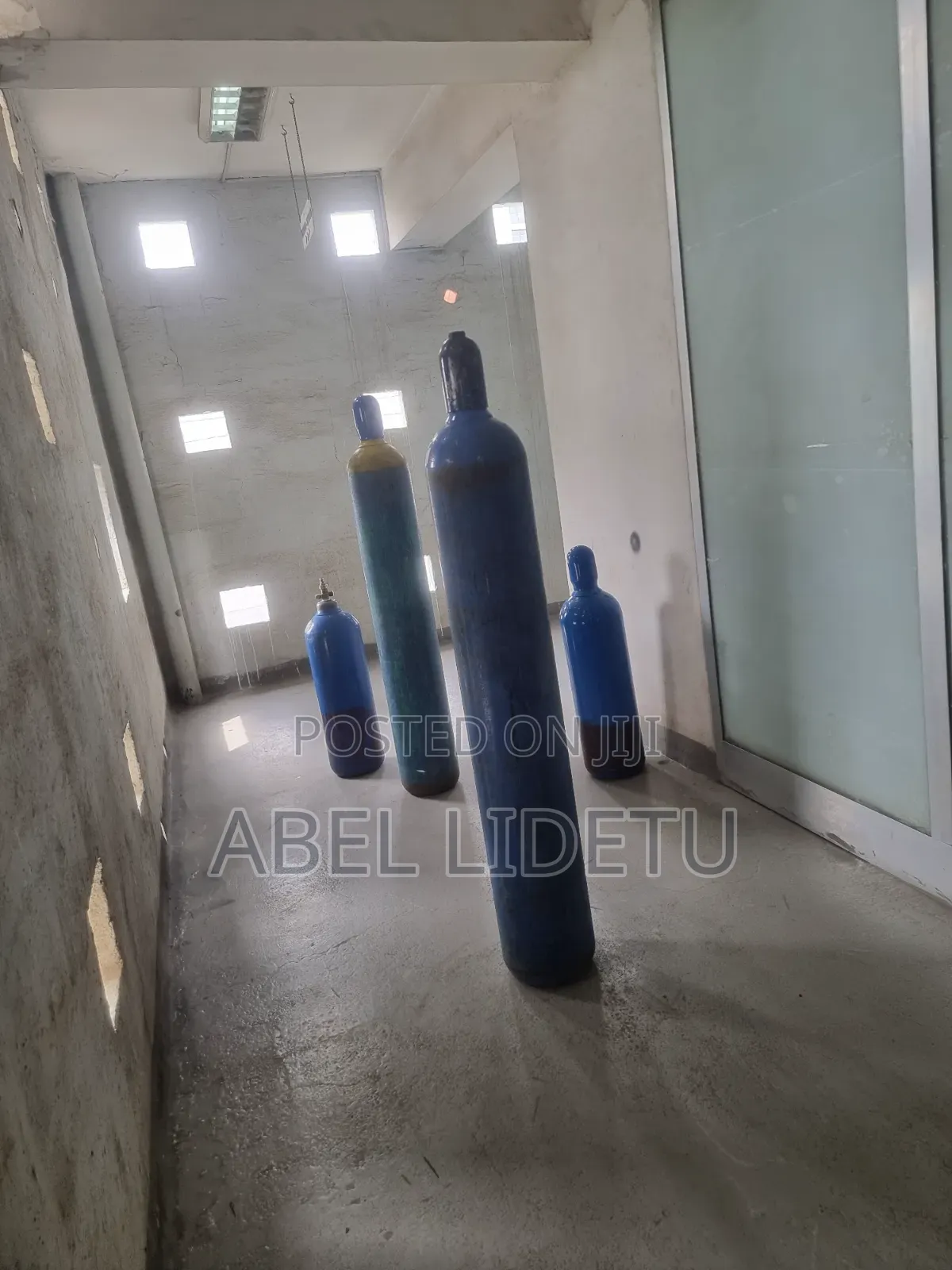 ለጉዞ እና ለአስቸኳይ እርዳታ ቀላል የኦክስጅን ሲሊንደር