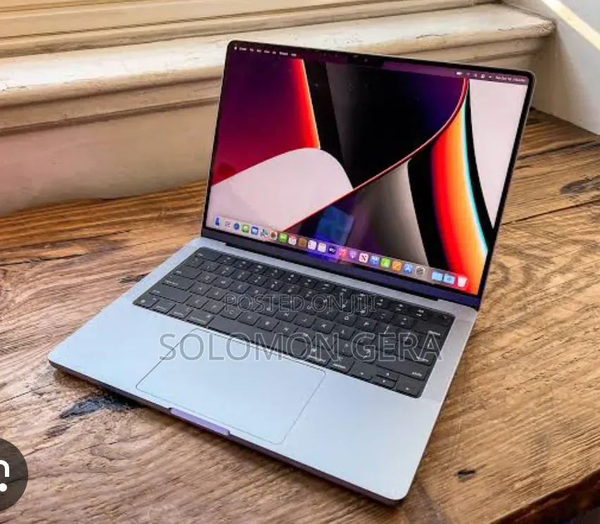 New Laptop Apple MacBook Pro 2021 M1 16GB Apple M1 Pro SSD 512GB