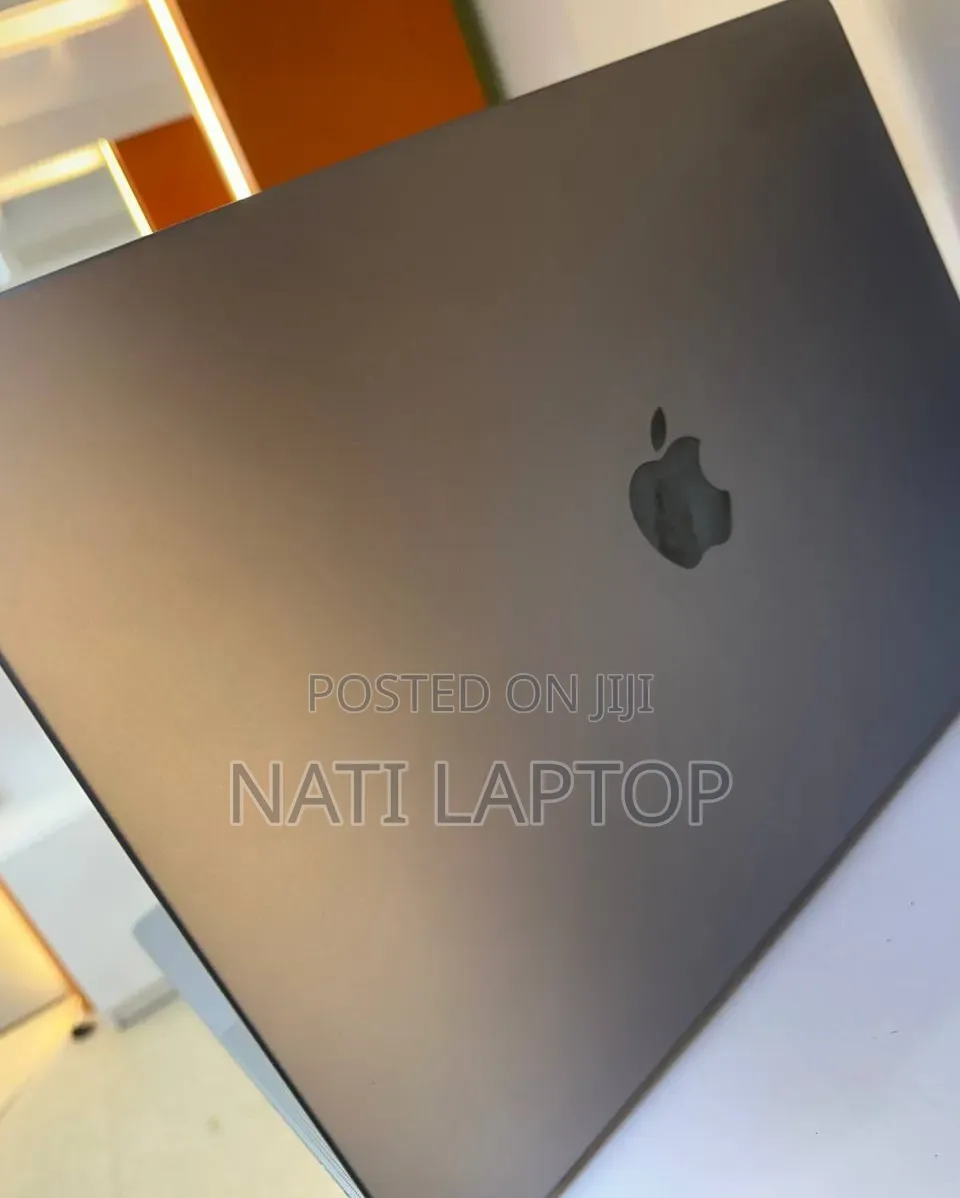 New Laptop Apple MacBook Pro 2021 M1 32GB Apple M1 Pro SSD 512GB