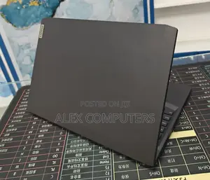 New Laptop Lenovo IdeaPad 1 8GB AMD Ryzen 5 SSD 512GB