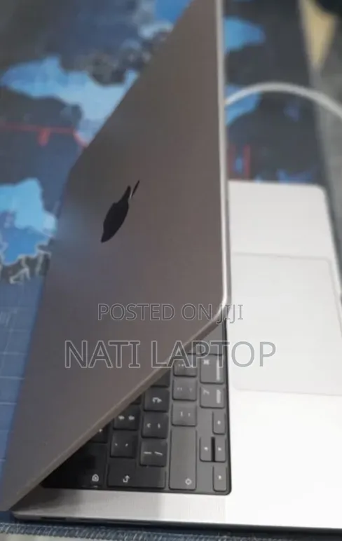 New Laptop Apple MacBook Pro 2021 M1 16GB Apple M1 Pro SSD 512GB