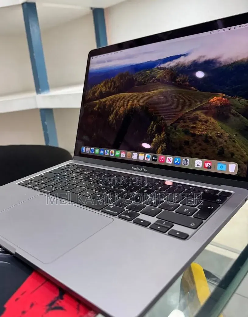 New Laptop Apple MacBook Pro 2021 M1 16GB Apple M1 SSD 512GB