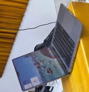 New Laptop Apple MacBook Pro 16GB Apple M1 Pro SSD 512GB