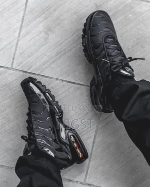 Men's Shoe