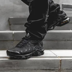 Men's Shoe