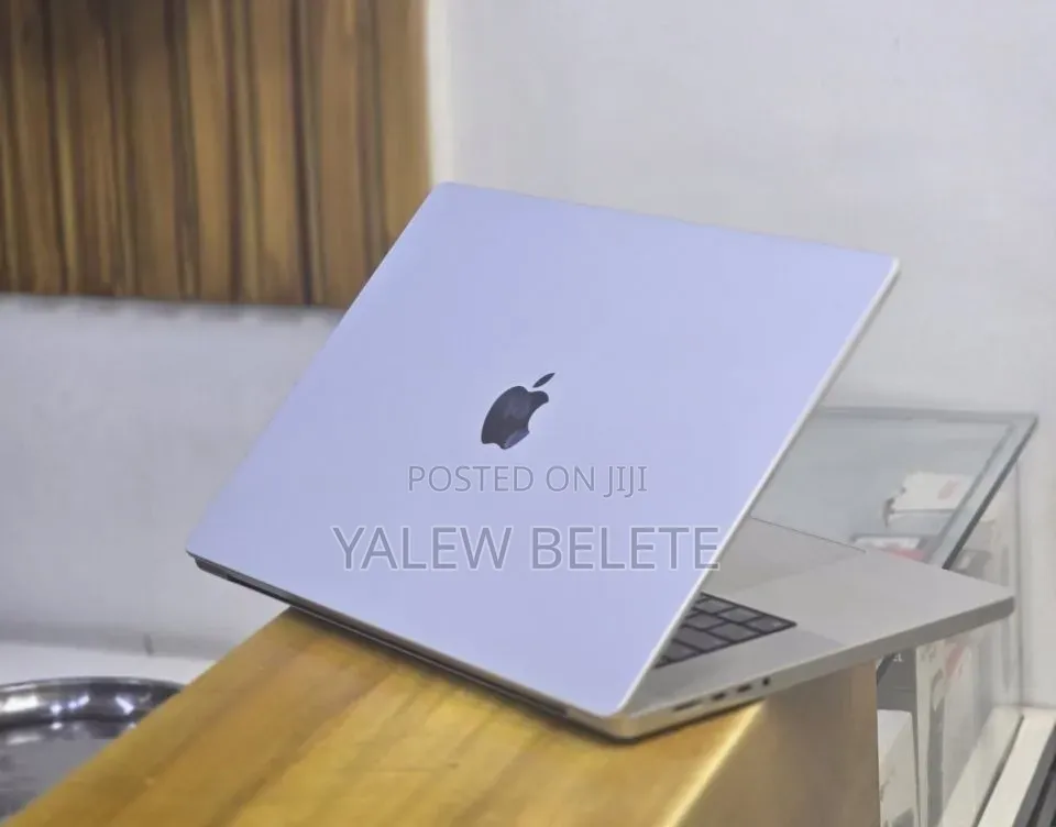 New Laptop Apple MacBook Pro 2021 M1 16GB Apple M1 Pro SSD 512GB