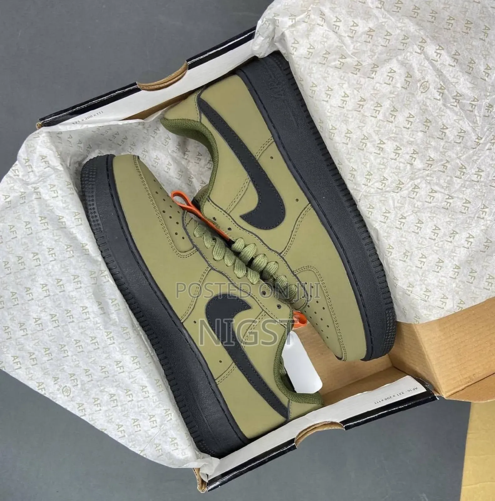 Men's Shoe