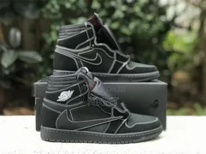 Men's Shoe