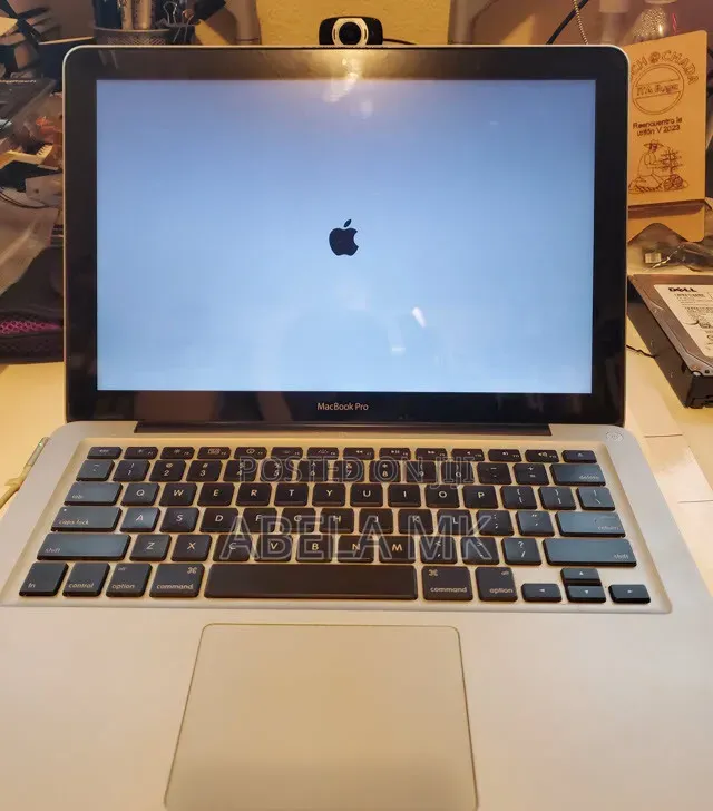Laptop Apple MacBook 8GB Intel Core i7 SSHD+SSD 320GB