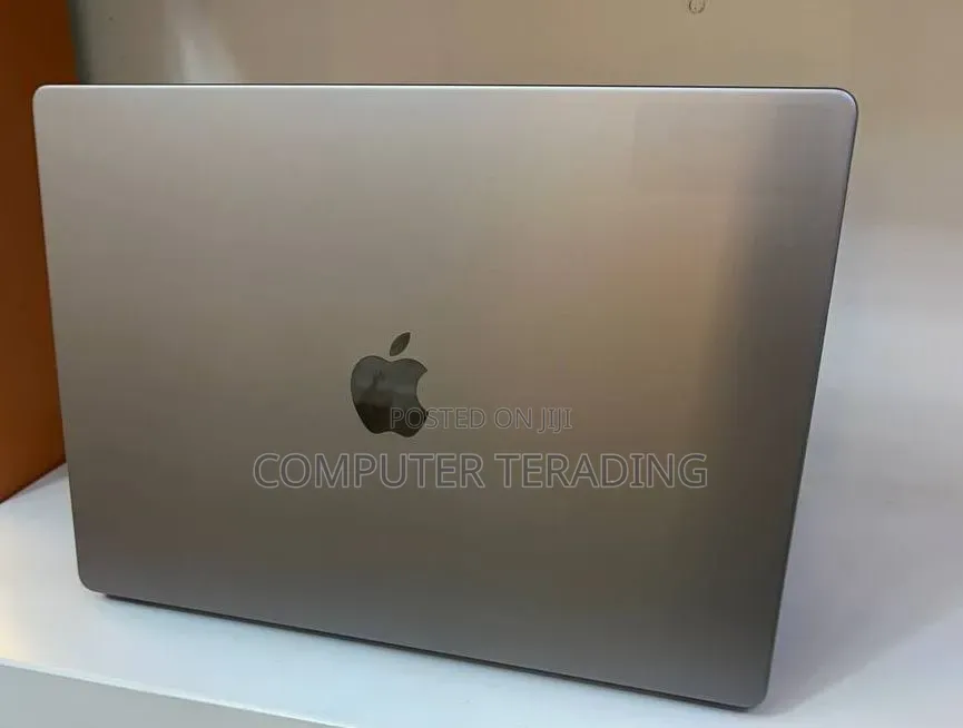 New Laptop Apple MacBook Pro 2021 M1 32GB Apple M1 SSD 512GB
