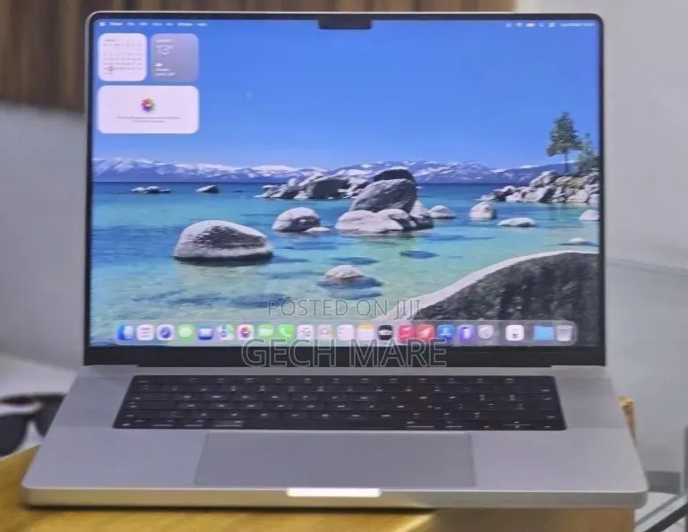 New Laptop Apple MacBook Pro 2021 M1 32GB Apple M1 Pro SSD 512GB