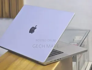New Laptop Apple MacBook Pro 2021 M1 32GB Apple M1 Pro SSD 512GB