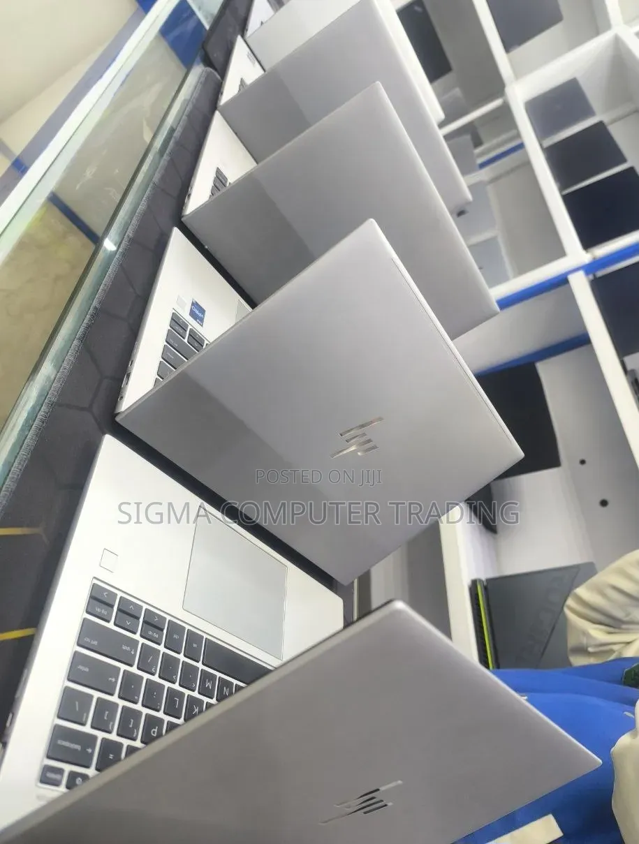 New Laptop HP EliteBook 840 G10 16GB Intel Core i5 SSD 512GB