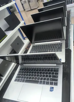 New Laptop HP EliteBook 840 G10 16GB Intel Core i5 SSD 512GB