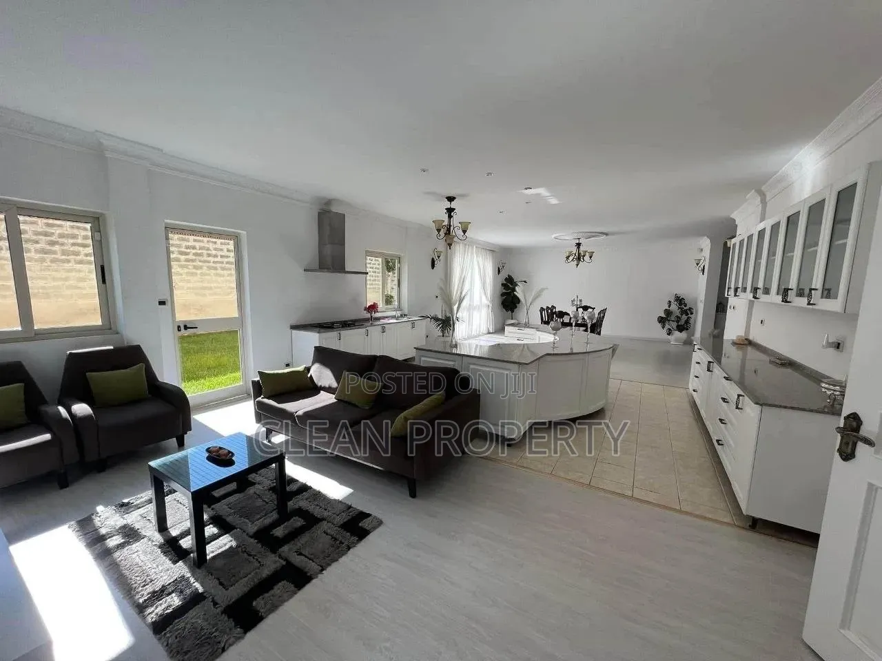 Furnished 2bdrm Mansion in Clean Properties, Bole for rent