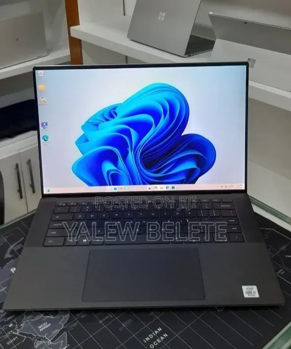 New Laptop Dell XPS 15 16GB Intel Core i7 SSD 512GB