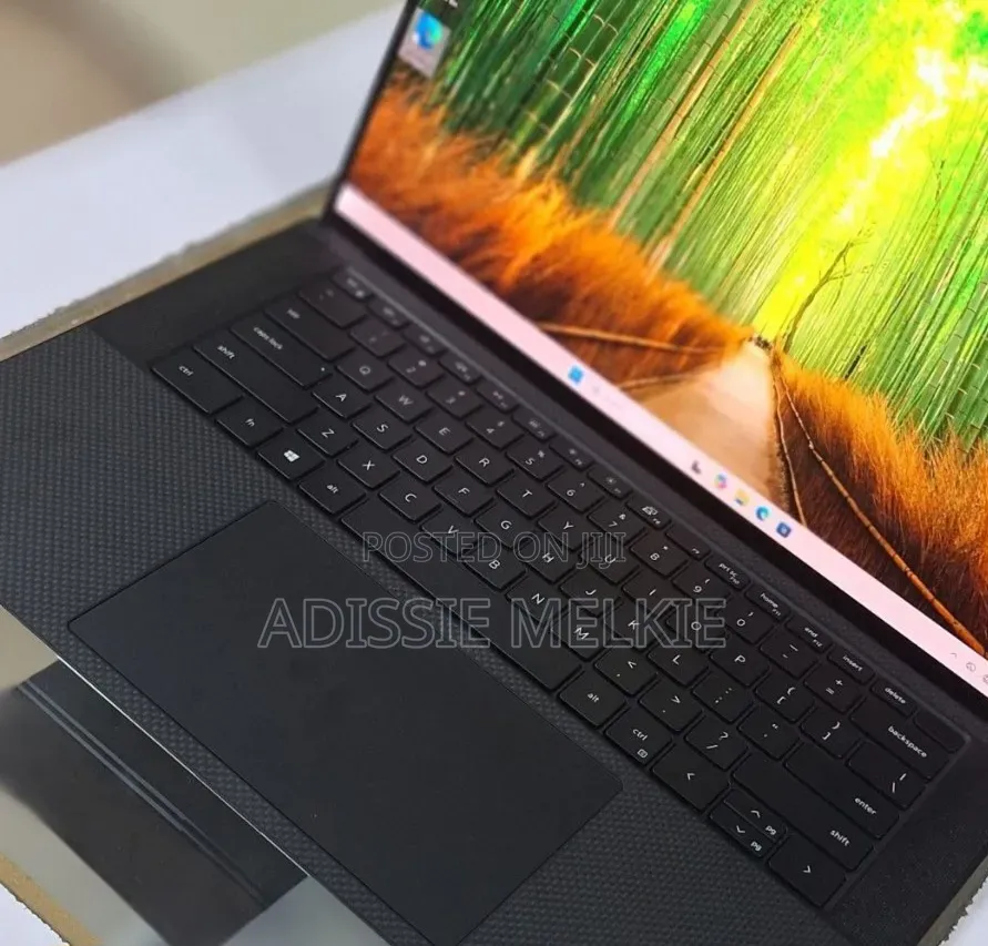 New Laptop Dell XPS 13 16GB Intel Core i7 SSD 512GB