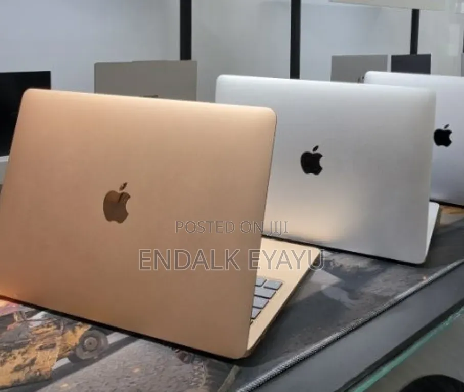New Laptop Apple MacBook Air 8GB Apple M1 SSD 256GB