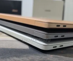 New Laptop Apple MacBook Air 8GB Apple M1 SSD 256GB