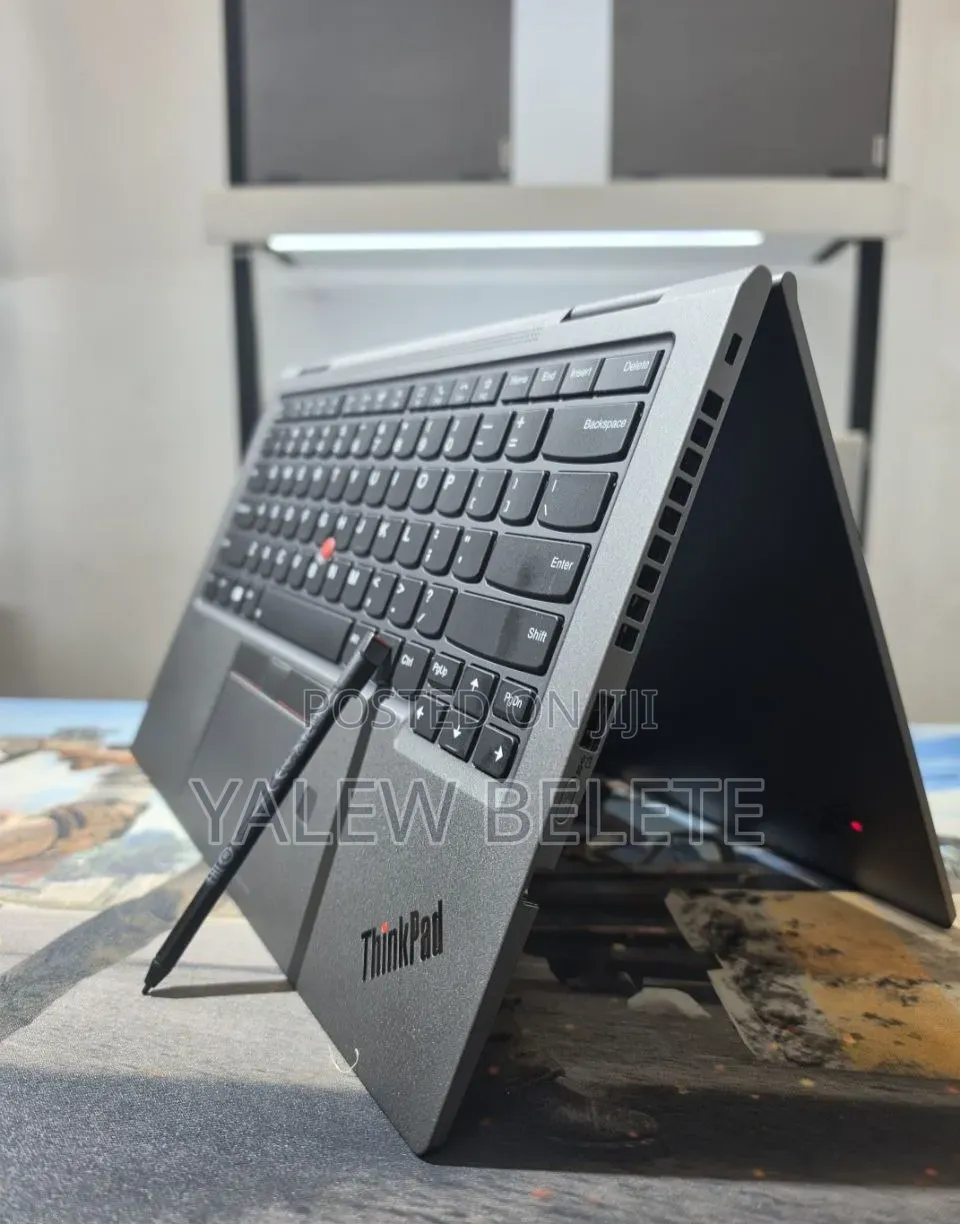 New Laptop Lenovo ThinkPad X1 Yoga 16GB Intel Core i7 SSD 512GB