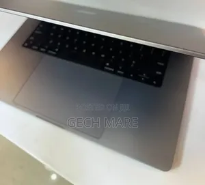 New Laptop Apple MacBook Pro 2021 M1 32GB Apple M1 Pro SSD 512GB