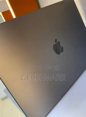 New Laptop Apple MacBook Pro 2021 M1 32GB Apple M1 Pro SSD 512GB