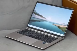 New Laptop HP ZBook Firefly 14 G10 16GB Intel Core i5 SSD 512GB