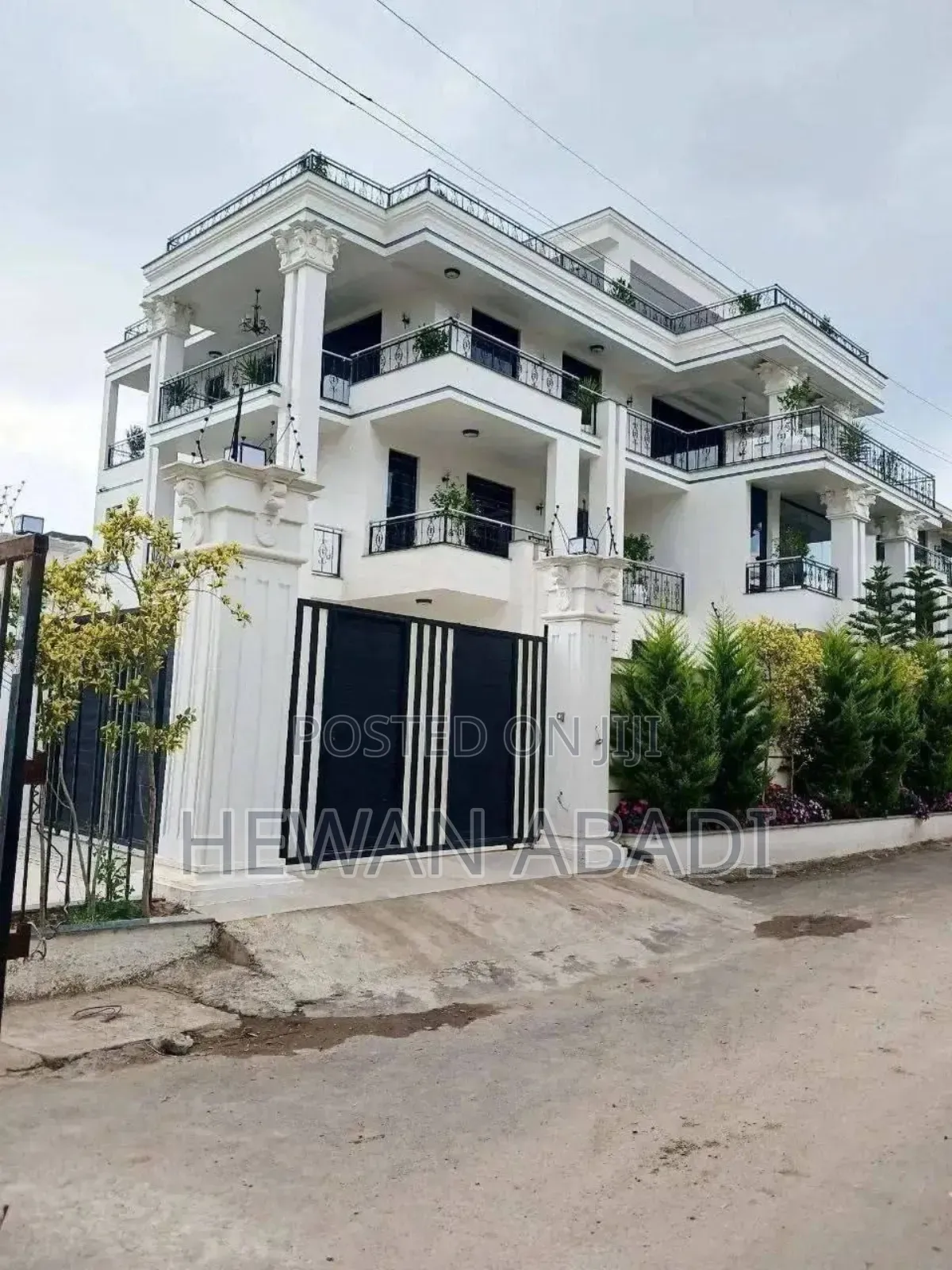 Furnished 9bdrm House in Cmc, Addis Ketema for sale