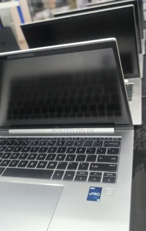 New Laptop HP EliteBook 840 10 16GB Intel Core i5 SSD 512GB